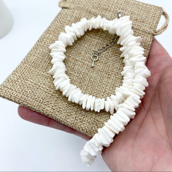 FREE w/Purchase NWT Puka Clam Chip Seashell Boho Beachy Choker Necklace - Picture 7 of 7